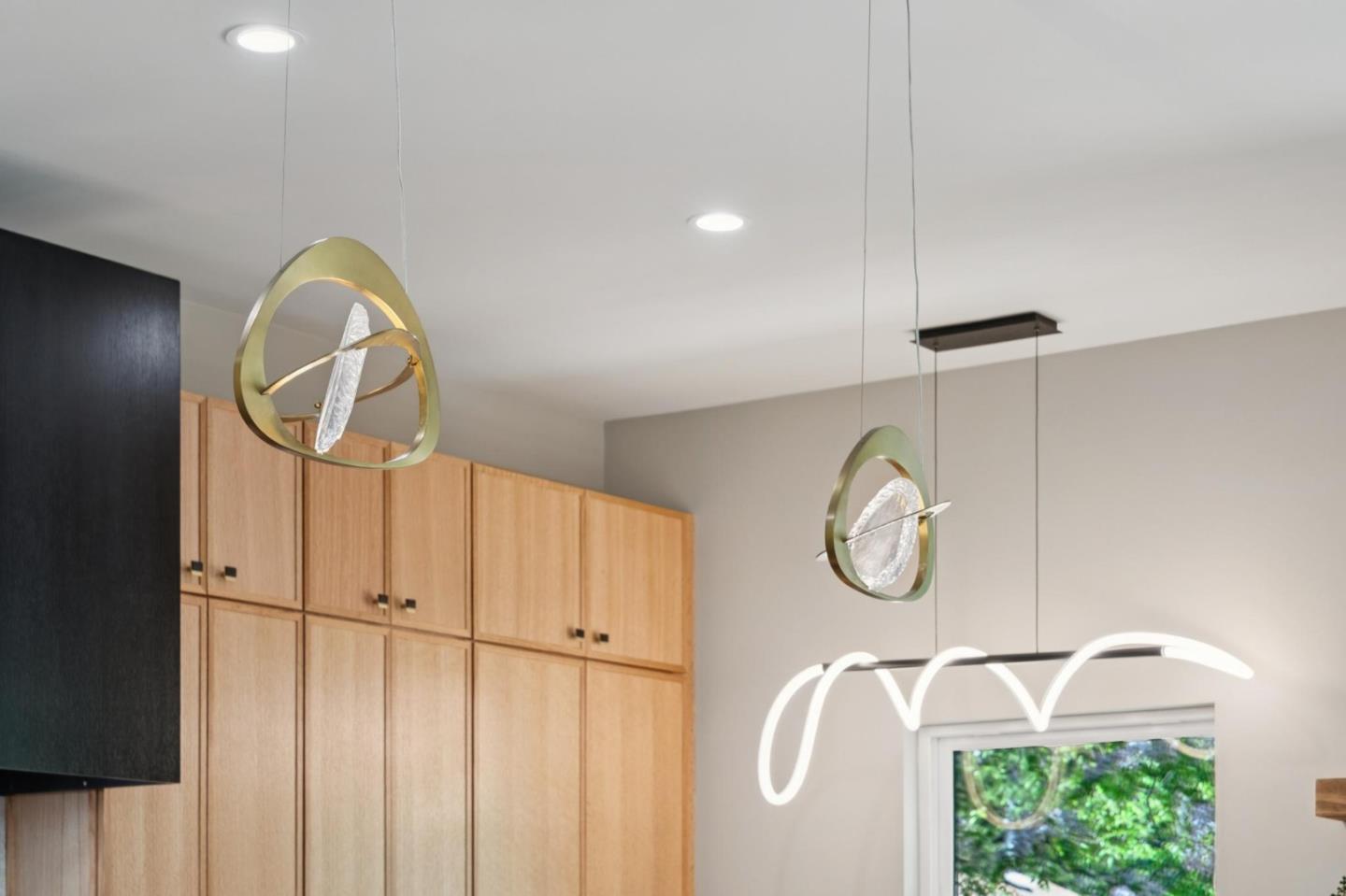 Detail Gallery Image 17 of 70 For 215 Lauella Ct, Mountain View,  CA 94041 - 3 Beds | 2/1 Baths