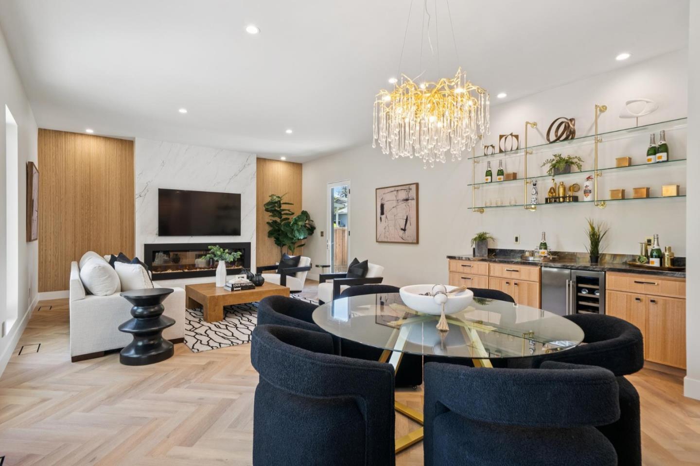 Detail Gallery Image 24 of 70 For 215 Lauella Ct, Mountain View,  CA 94041 - 3 Beds | 2/1 Baths