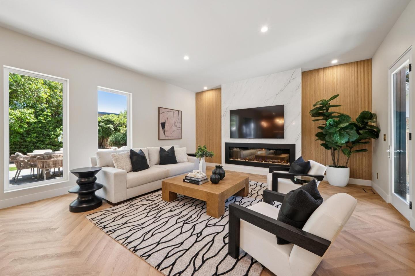 Detail Gallery Image 29 of 70 For 215 Lauella Ct, Mountain View,  CA 94041 - 3 Beds | 2/1 Baths