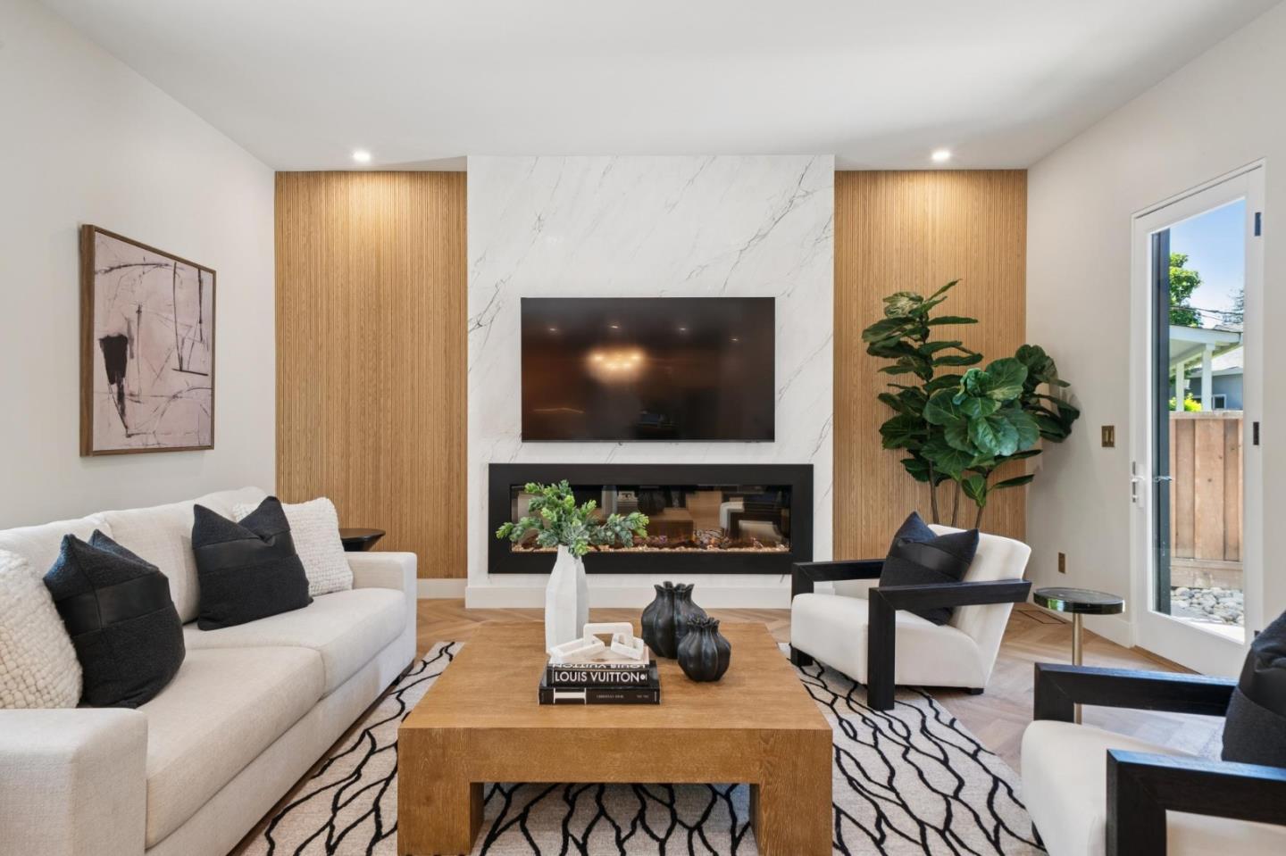 Detail Gallery Image 31 of 70 For 215 Lauella Ct, Mountain View,  CA 94041 - 3 Beds | 2/1 Baths