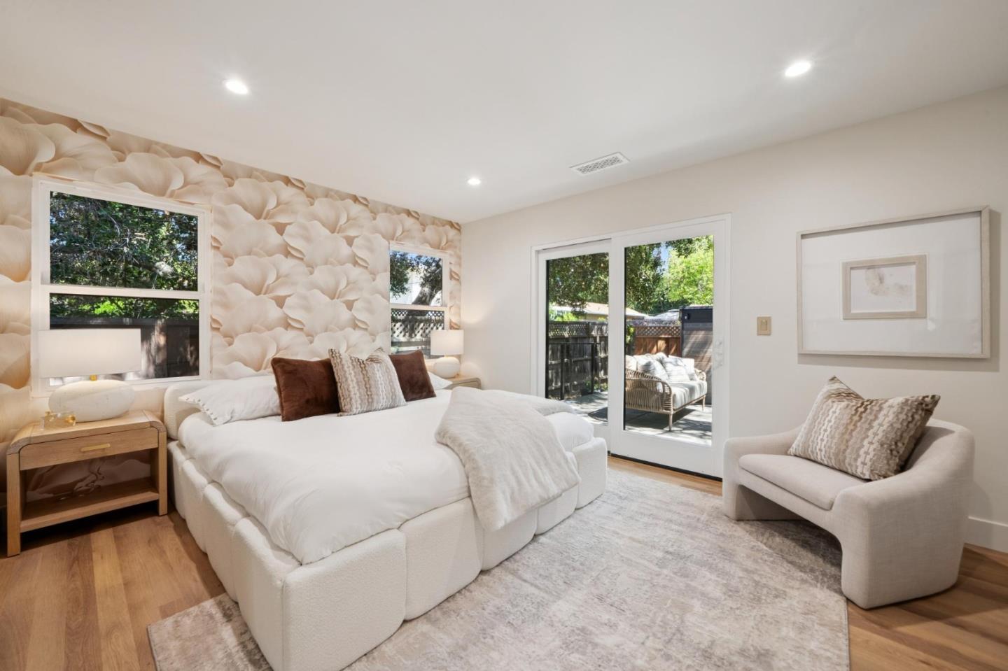 Detail Gallery Image 35 of 70 For 215 Lauella Ct, Mountain View,  CA 94041 - 3 Beds | 2/1 Baths