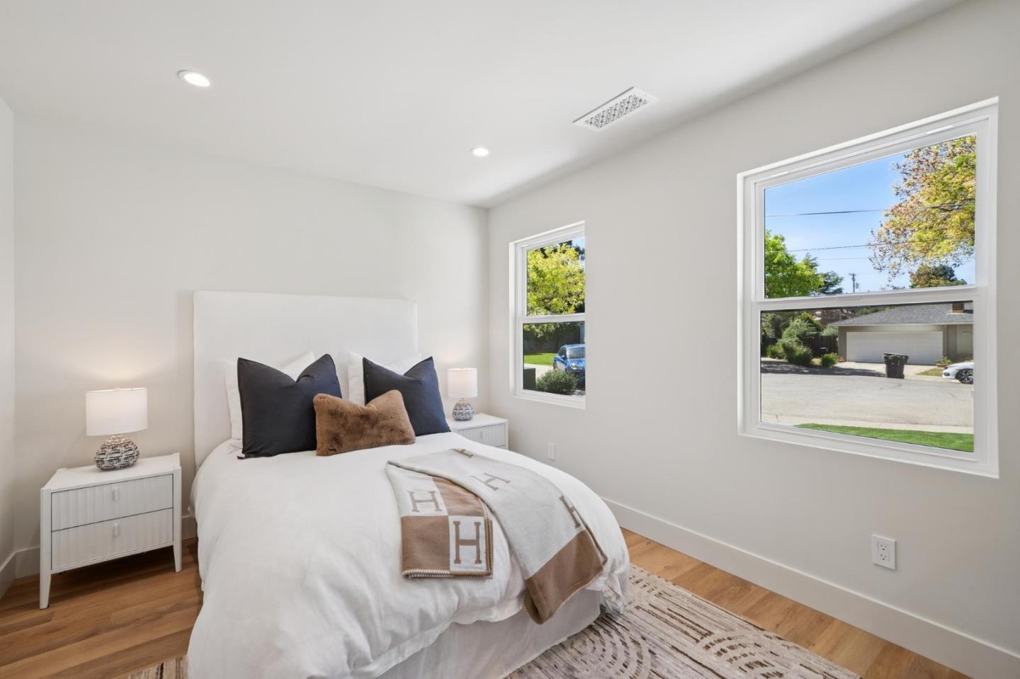 Detail Gallery Image 46 of 70 For 215 Lauella Ct, Mountain View,  CA 94041 - 3 Beds | 2/1 Baths