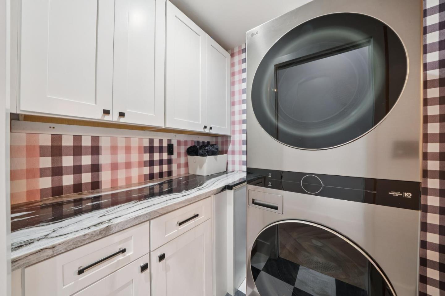 Detail Gallery Image 55 of 70 For 215 Lauella Ct, Mountain View,  CA 94041 - 3 Beds | 2/1 Baths