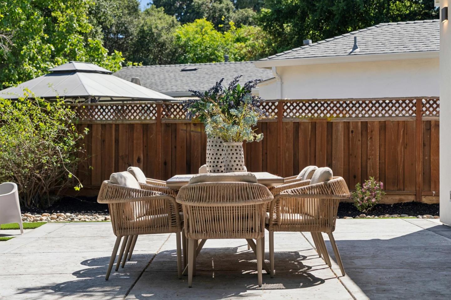 Detail Gallery Image 61 of 70 For 215 Lauella Ct, Mountain View,  CA 94041 - 3 Beds | 2/1 Baths