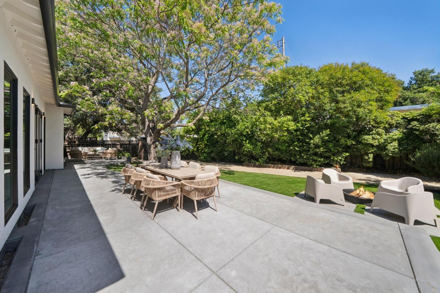 Detail Gallery Image 63 of 70 For 215 Lauella Ct, Mountain View,  CA 94041 - 3 Beds | 2/1 Baths