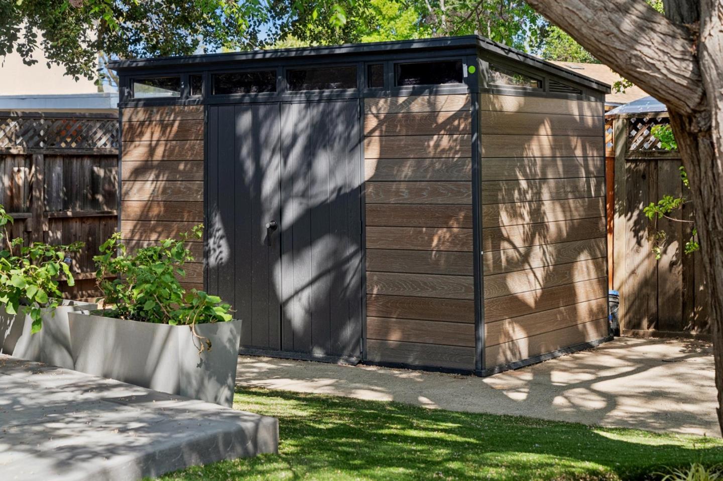 Detail Gallery Image 64 of 70 For 215 Lauella Ct, Mountain View,  CA 94041 - 3 Beds | 2/1 Baths