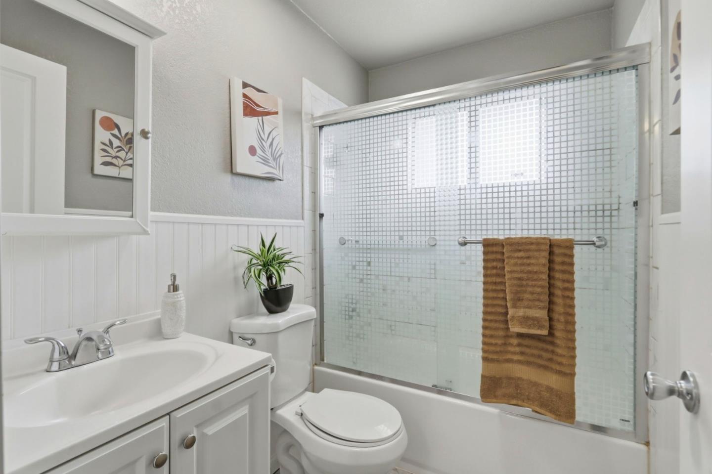 Detail Gallery Image 20 of 29 For 5467 Spinnaker Walkway #4,  San Jose,  CA 95123 - 2 Beds | 1 Baths