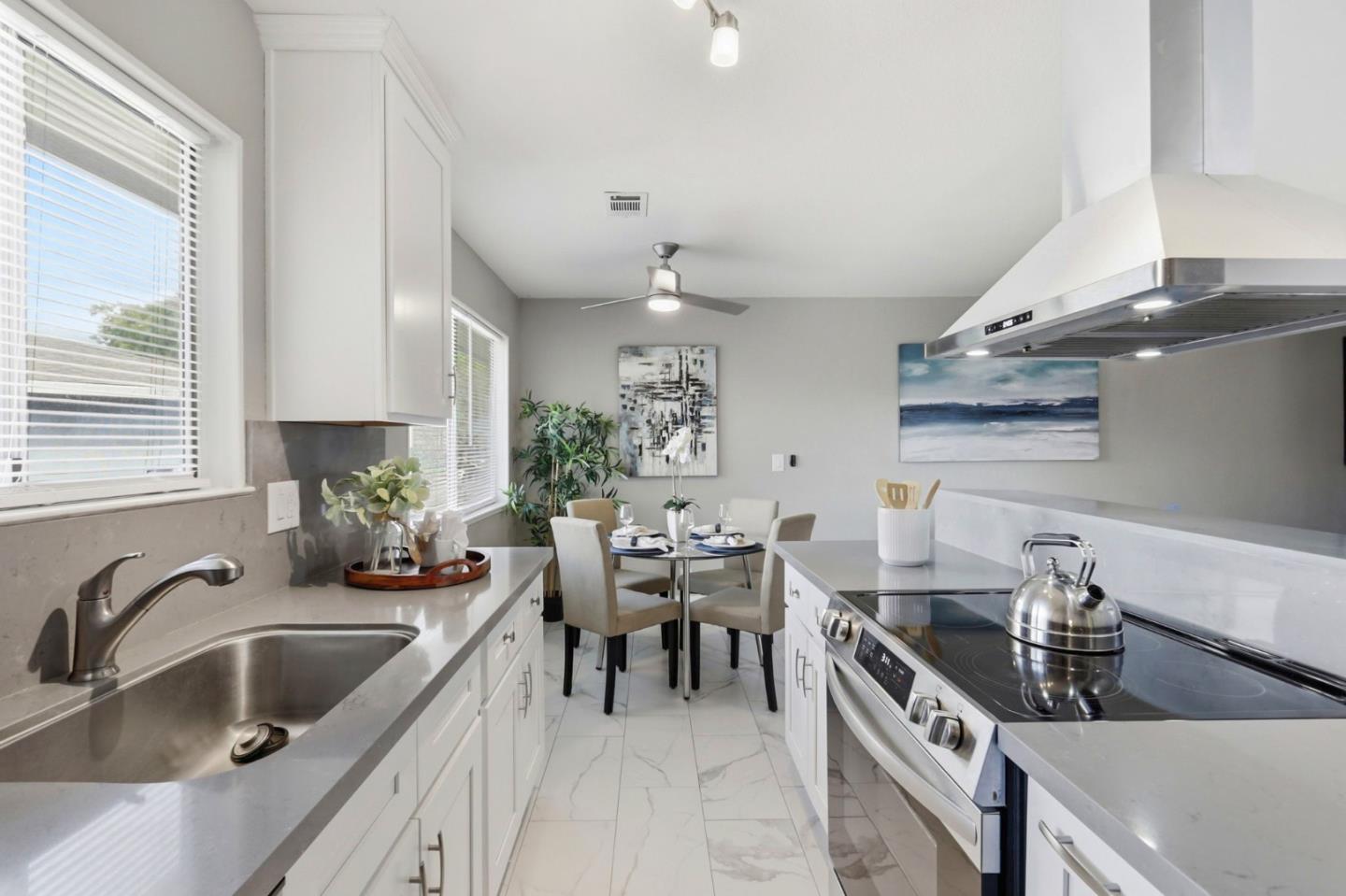 Detail Gallery Image 8 of 29 For 5467 Spinnaker Walkway #4,  San Jose,  CA 95123 - 2 Beds | 1 Baths