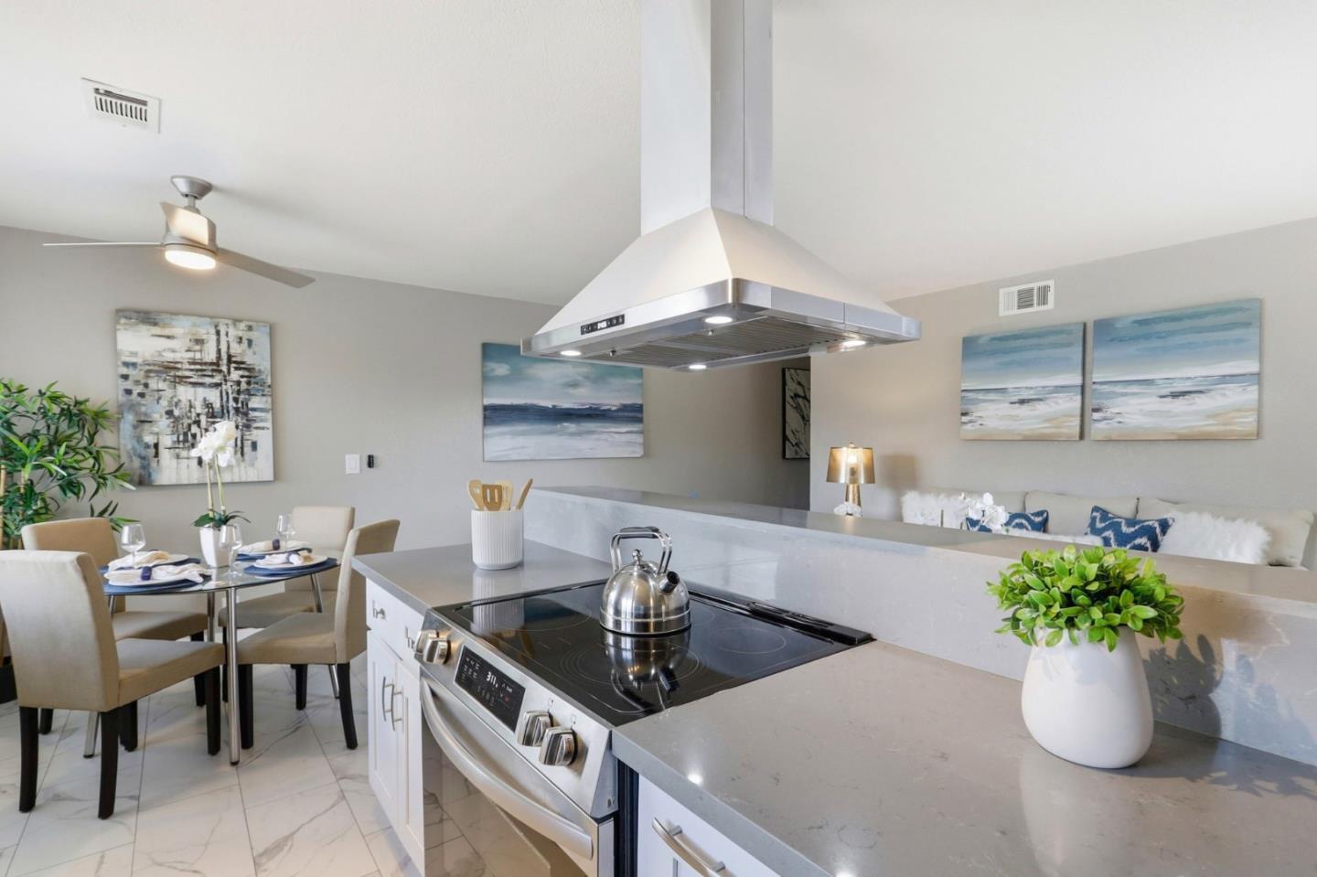 Detail Gallery Image 9 of 29 For 5467 Spinnaker Walkway #4,  San Jose,  CA 95123 - 2 Beds | 1 Baths