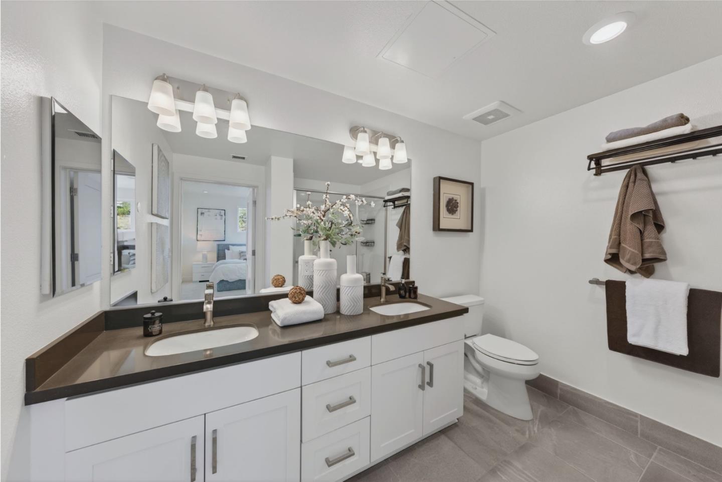 Detail Gallery Image 13 of 34 For 42111 Osgood #404,  Fremont,  CA 94539 - 3 Beds | 2 Baths