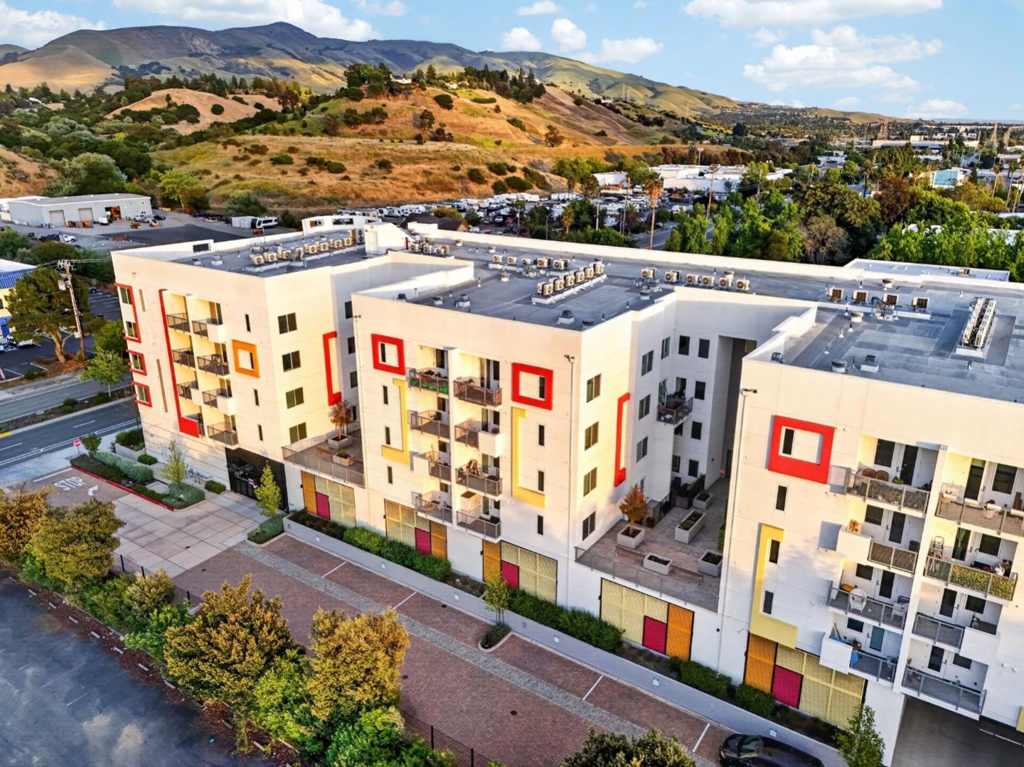 Detail Gallery Image 28 of 34 For 42111 Osgood #404,  Fremont,  CA 94539 - 3 Beds | 2 Baths