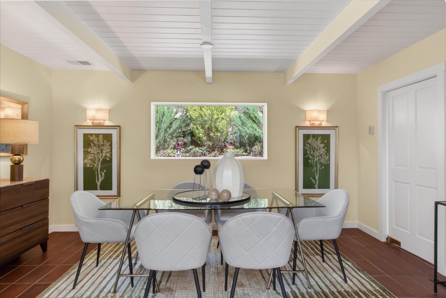 Detail Gallery Image 11 of 40 For 18570 Oak Dr, Monte Sereno,  CA 95030 - 5 Beds | 3 Baths