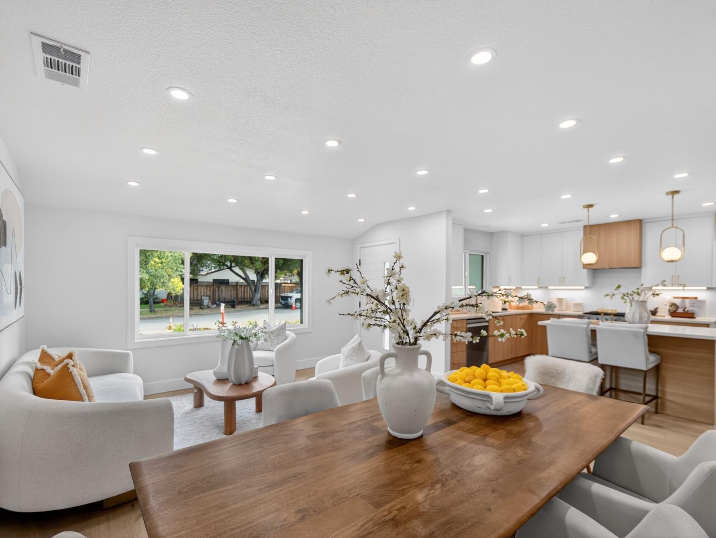 Detail Gallery Image 14 of 59 For 1631 Fawn Ct, Campbell,  CA 95008 - 4 Beds | 2 Baths