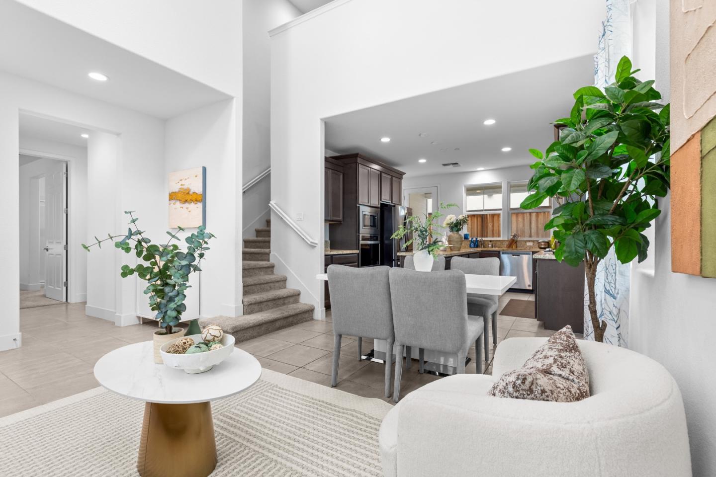 Detail Gallery Image 6 of 39 For 47520 Kinner Falls Cmn, Fremont,  CA 94539 - 3 Beds | 3/1 Baths