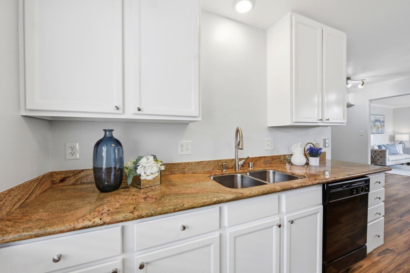 Detail Gallery Image 13 of 28 For 33636 14th Street, Union City,  CA 94587 - 3 Beds | 1/1 Baths