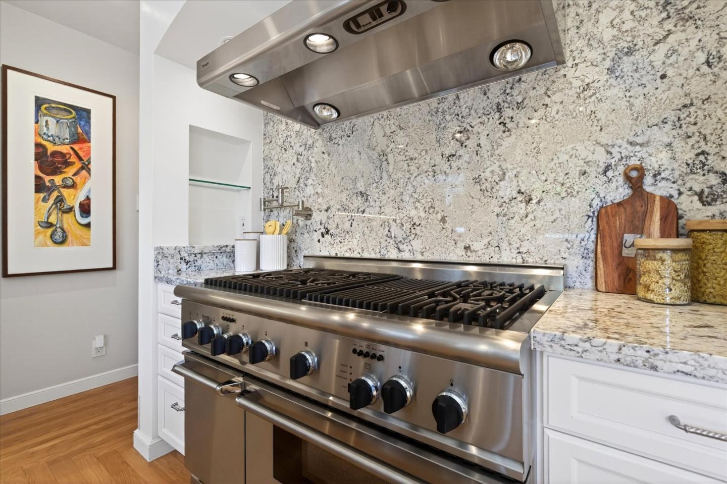 Detail Gallery Image 15 of 58 For 1315 James Ave, Redwood City,  CA 94062 - 2 Beds | 1/1 Baths