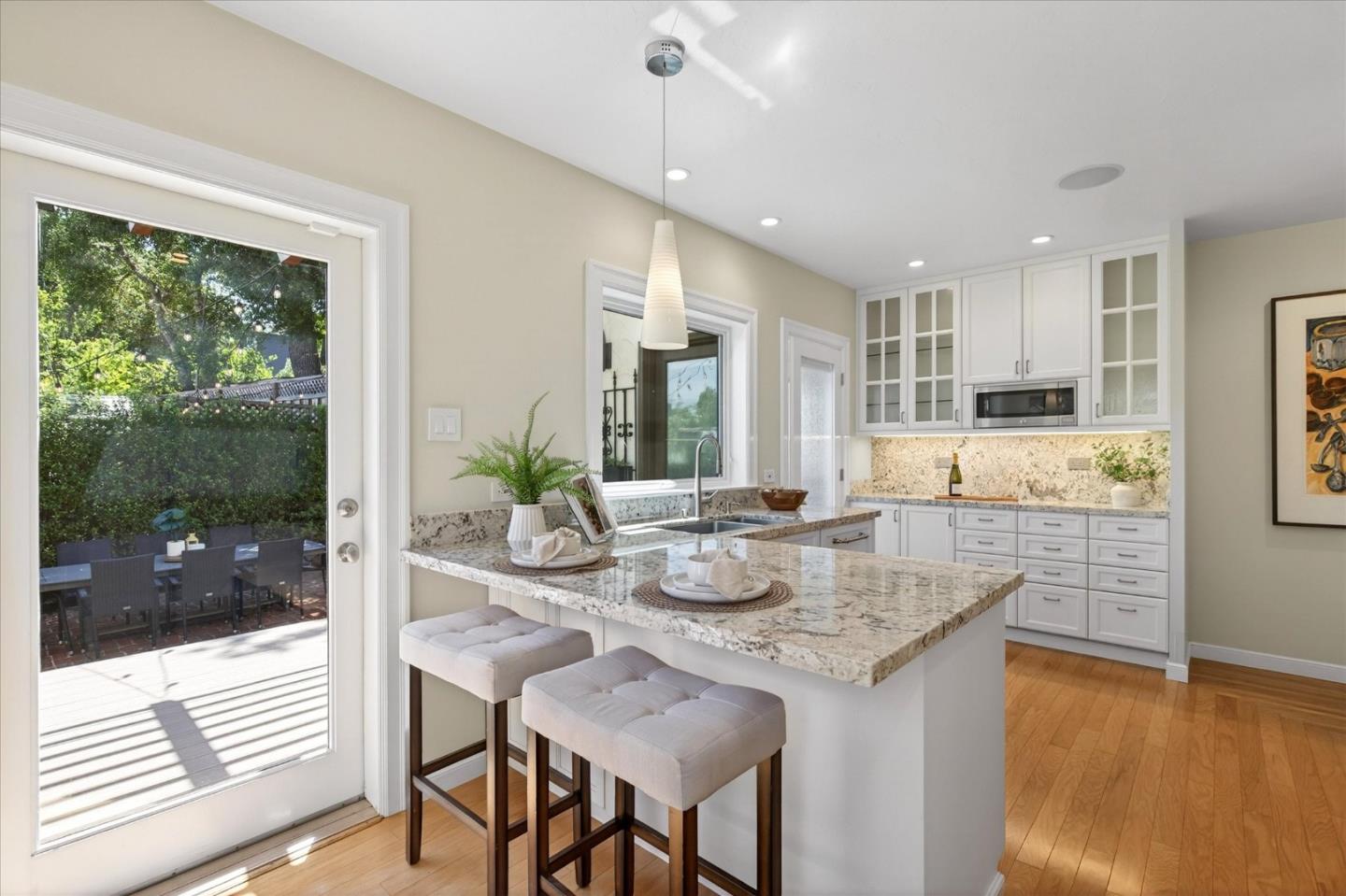 Detail Gallery Image 21 of 58 For 1315 James Ave, Redwood City,  CA 94062 - 2 Beds | 1/1 Baths