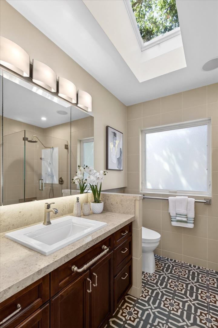 Detail Gallery Image 28 of 58 For 1315 James Ave, Redwood City,  CA 94062 - 2 Beds | 1/1 Baths