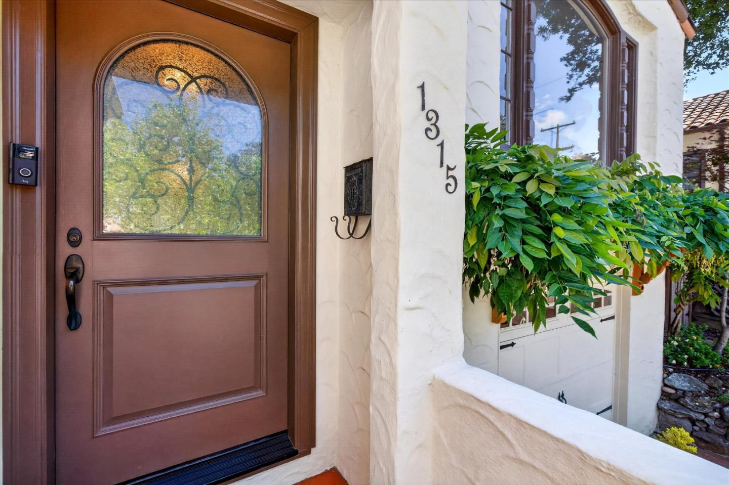 Detail Gallery Image 4 of 58 For 1315 James Ave, Redwood City,  CA 94062 - 2 Beds | 1/1 Baths