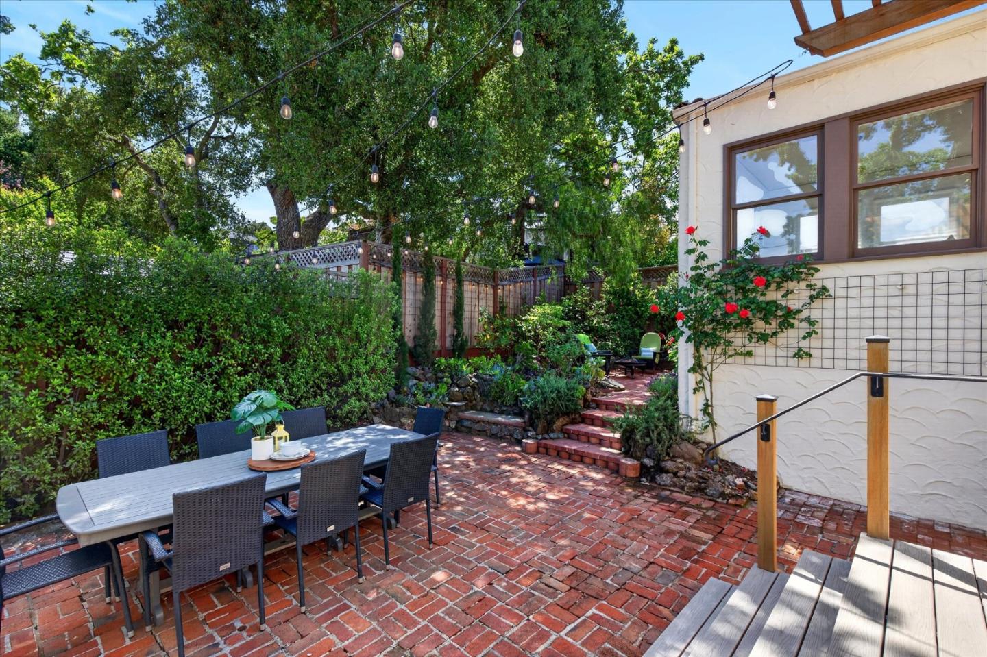 Detail Gallery Image 40 of 58 For 1315 James Ave, Redwood City,  CA 94062 - 2 Beds | 1/1 Baths