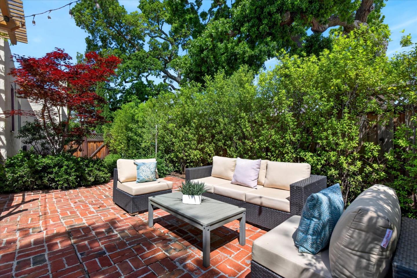 Detail Gallery Image 43 of 58 For 1315 James Ave, Redwood City,  CA 94062 - 2 Beds | 1/1 Baths