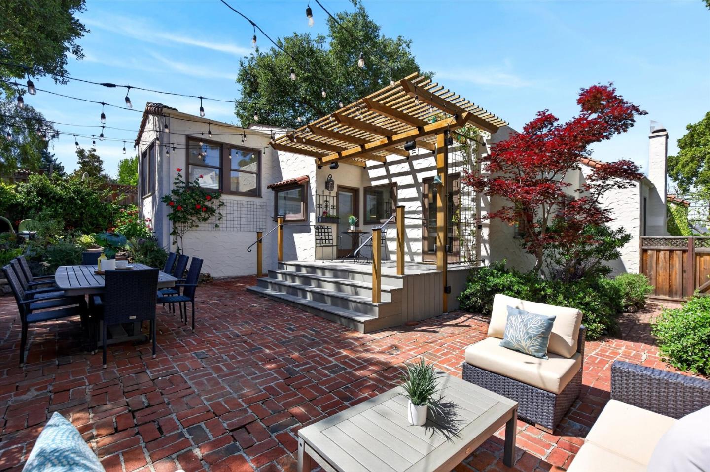 Detail Gallery Image 45 of 58 For 1315 James Ave, Redwood City,  CA 94062 - 2 Beds | 1/1 Baths