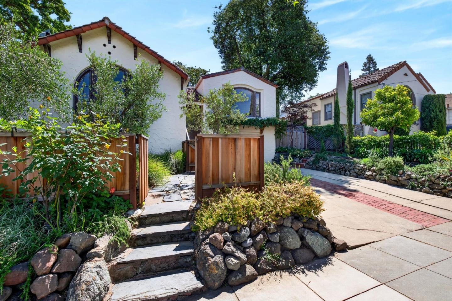 Detail Gallery Image 53 of 58 For 1315 James Ave, Redwood City,  CA 94062 - 2 Beds | 1/1 Baths