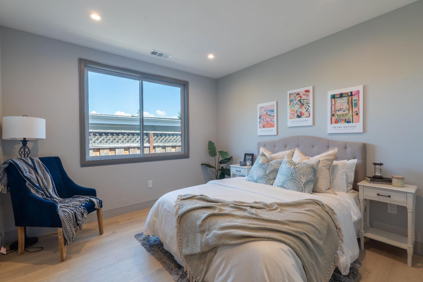 Detail Gallery Image 23 of 29 For 741 Borregas Ave, Sunnyvale,  CA 94085 - 3 Beds | 3 Baths