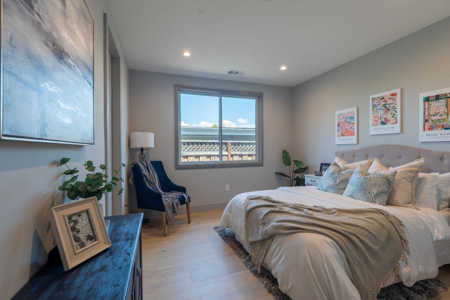 Detail Gallery Image 24 of 29 For 741 Borregas Ave, Sunnyvale,  CA 94085 - 3 Beds | 3 Baths