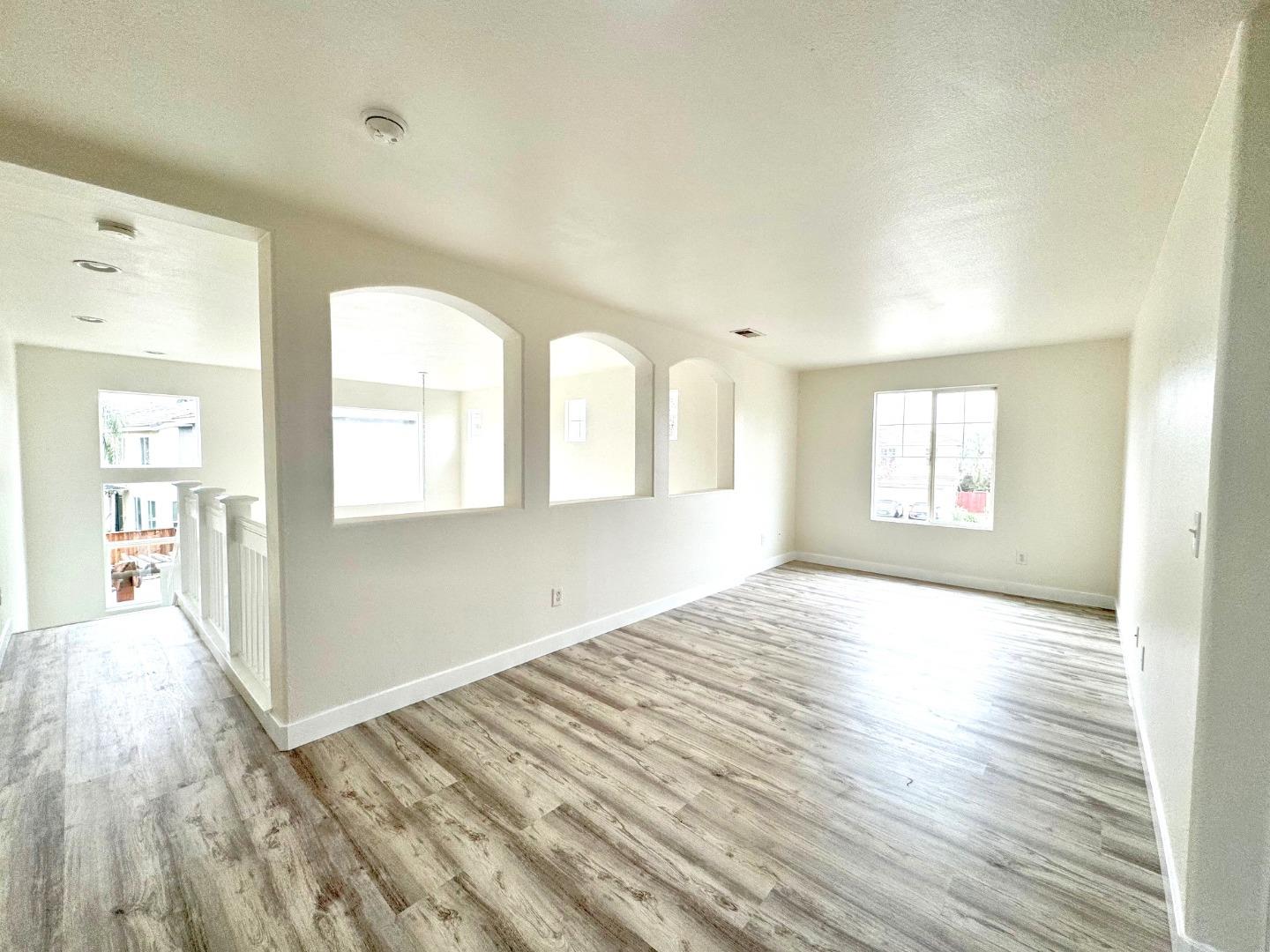 Detail Gallery Image 14 of 28 For 544 Rockingham Ct, Tracy,  CA 95376 - 3 Beds | 2/1 Baths