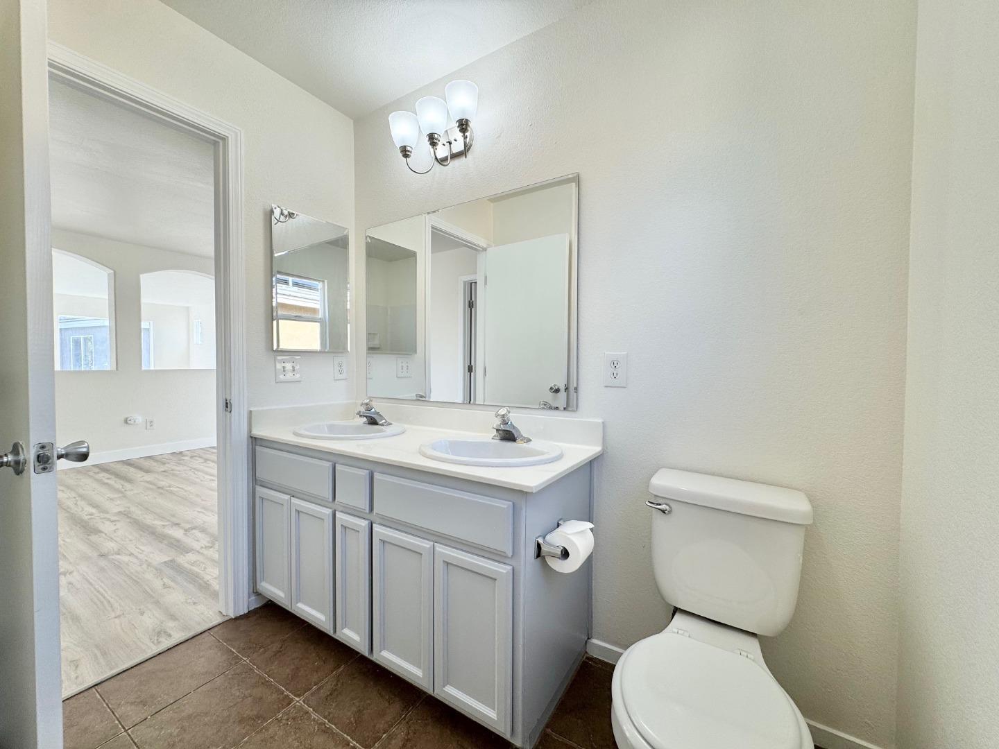Detail Gallery Image 23 of 28 For 544 Rockingham Ct, Tracy,  CA 95376 - 3 Beds | 2/1 Baths