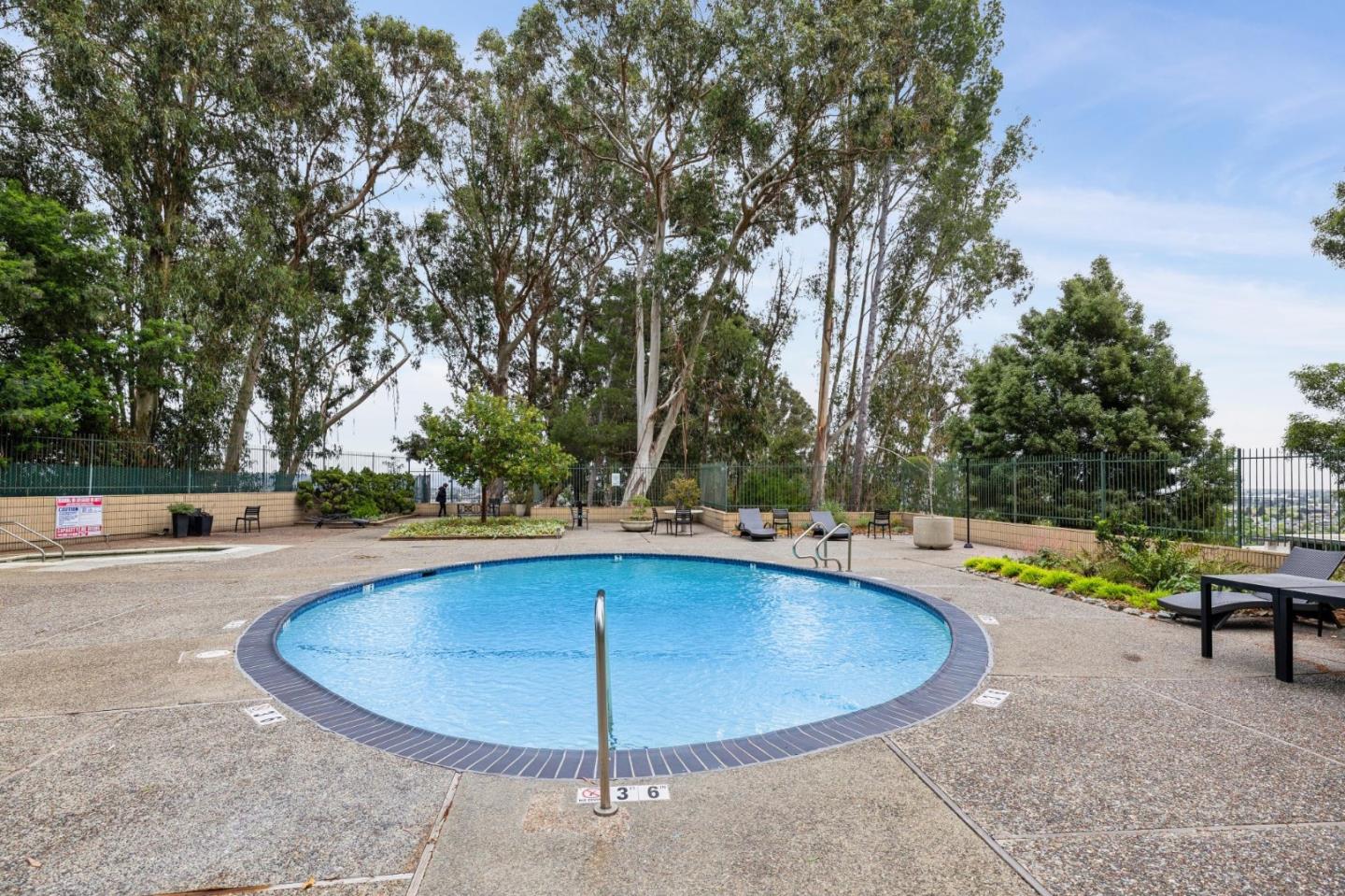 Detail Gallery Image 43 of 52 For 400 Davey Glen Rd #4623,  Belmont,  CA 94002 - 3 Beds | 2 Baths