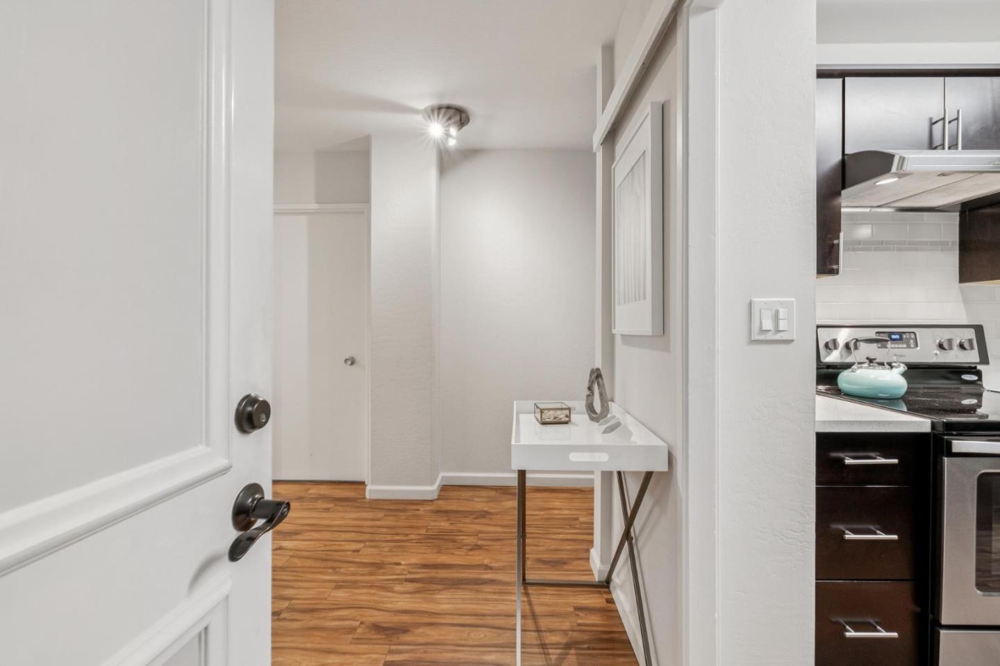 Detail Gallery Image 6 of 52 For 400 Davey Glen Rd #4623,  Belmont,  CA 94002 - 3 Beds | 2 Baths
