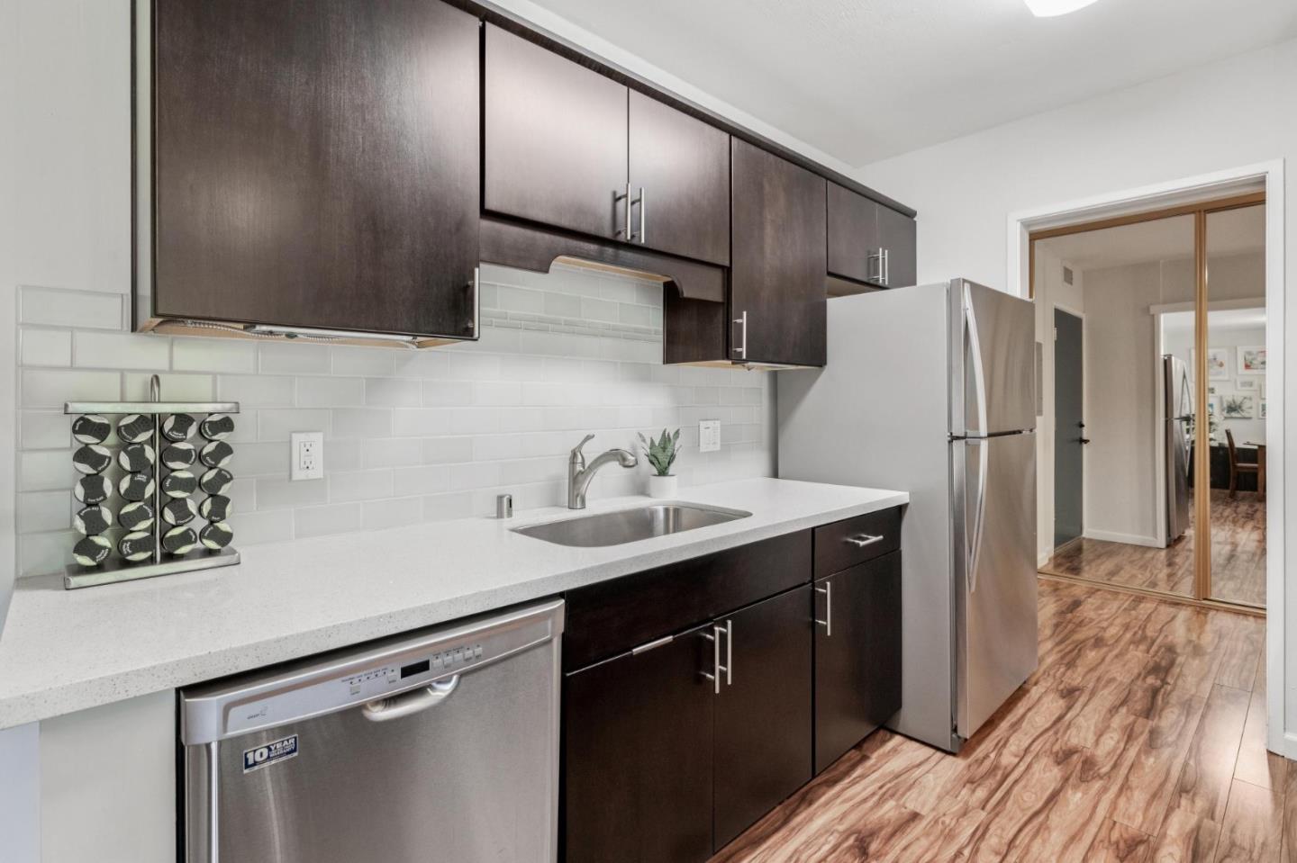 Detail Gallery Image 8 of 52 For 400 Davey Glen Rd #4623,  Belmont,  CA 94002 - 3 Beds | 2 Baths