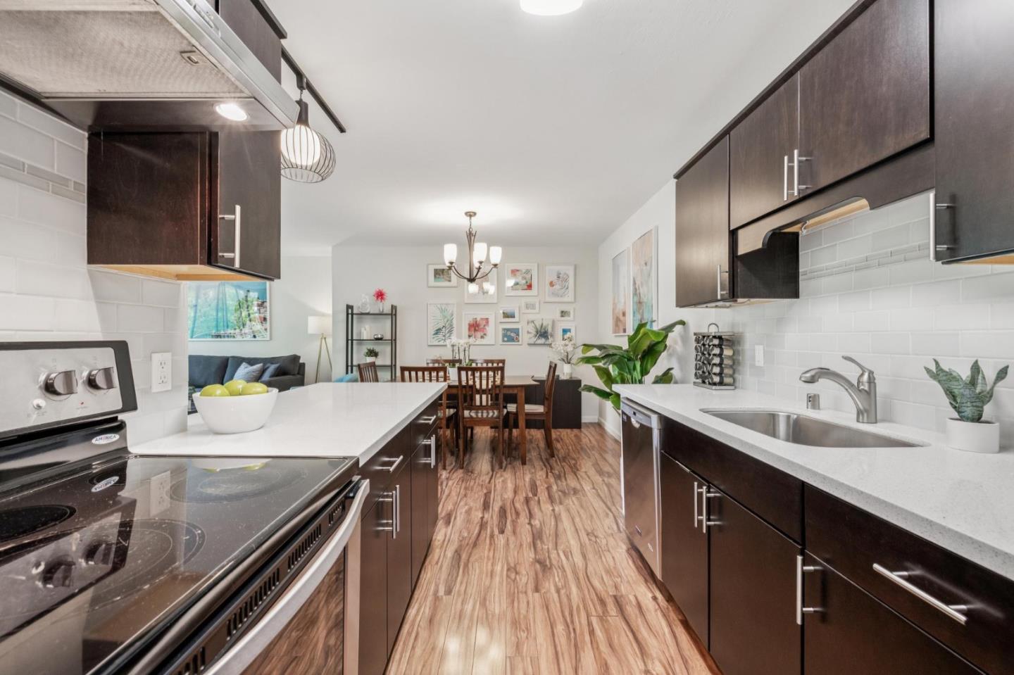 Detail Gallery Image 9 of 52 For 400 Davey Glen Rd #4623,  Belmont,  CA 94002 - 3 Beds | 2 Baths