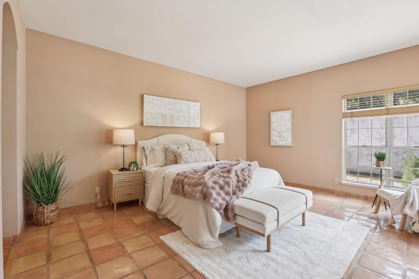 Detail Gallery Image 12 of 43 For 801 Rebecca Privada, Mountain View,  CA 94040 - 3 Beds | 2 Baths