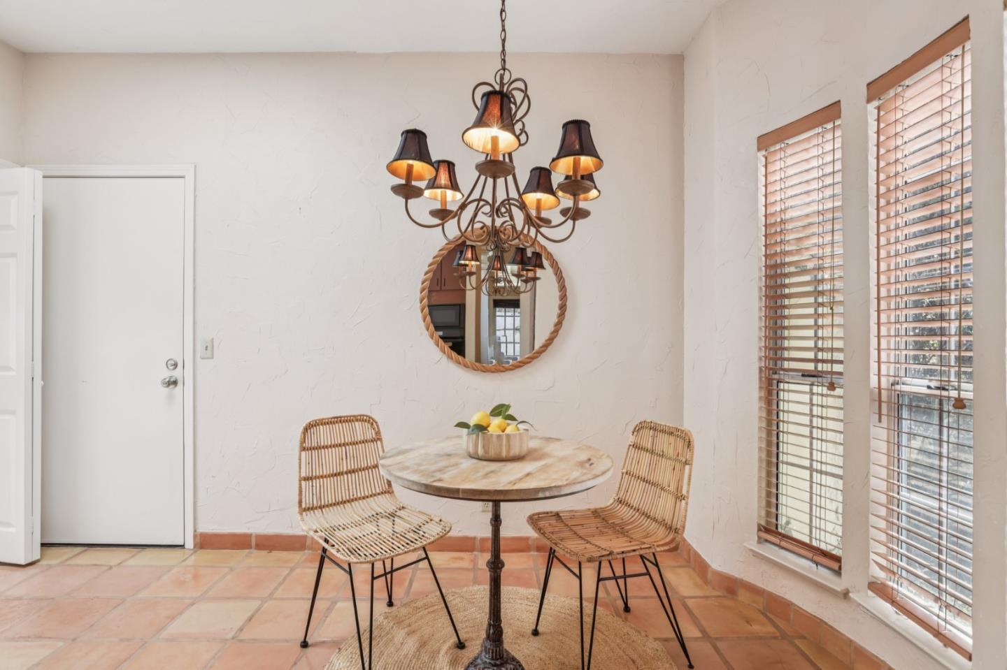 Detail Gallery Image 27 of 43 For 801 Rebecca Privada, Mountain View,  CA 94040 - 3 Beds | 2 Baths