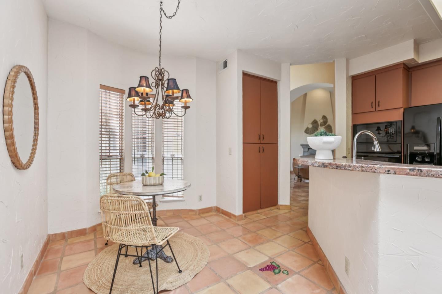 Detail Gallery Image 30 of 43 For 801 Rebecca Privada, Mountain View,  CA 94040 - 3 Beds | 2 Baths