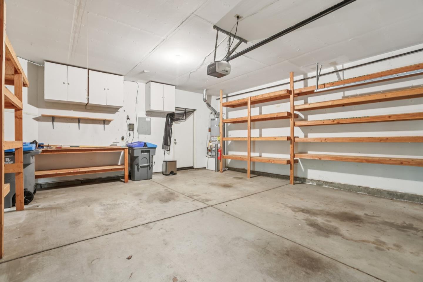 Detail Gallery Image 35 of 43 For 801 Rebecca Privada, Mountain View,  CA 94040 - 3 Beds | 2 Baths