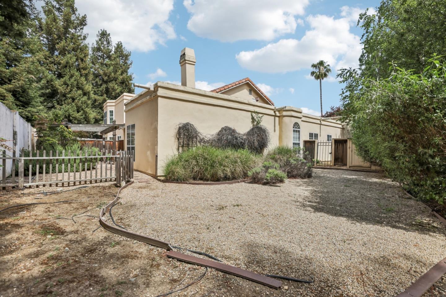 Detail Gallery Image 37 of 43 For 801 Rebecca Privada, Mountain View,  CA 94040 - 3 Beds | 2 Baths