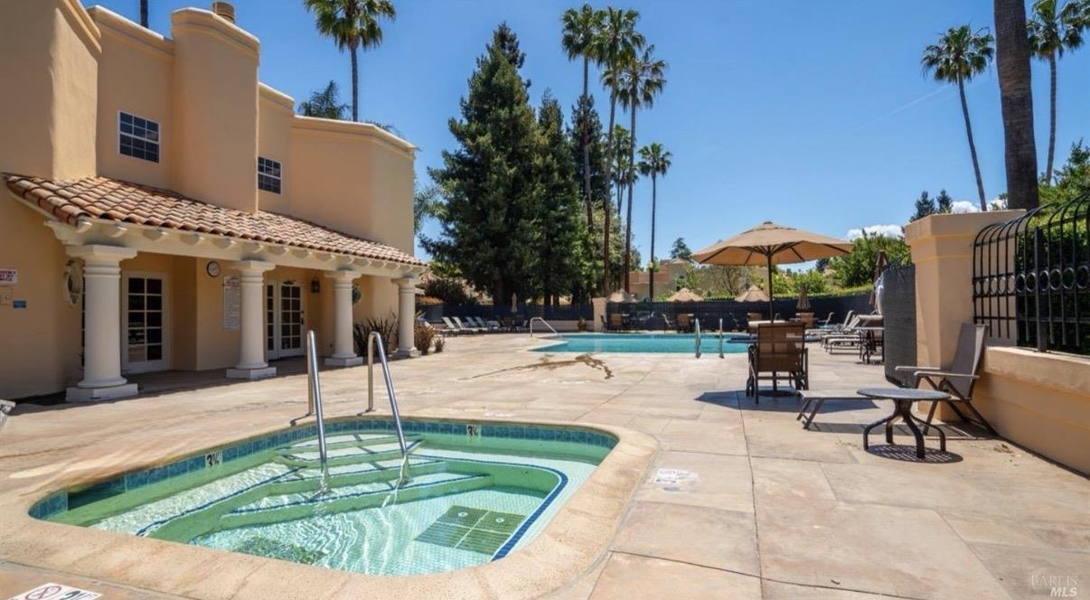 Detail Gallery Image 38 of 43 For 801 Rebecca Privada, Mountain View,  CA 94040 - 3 Beds | 2 Baths