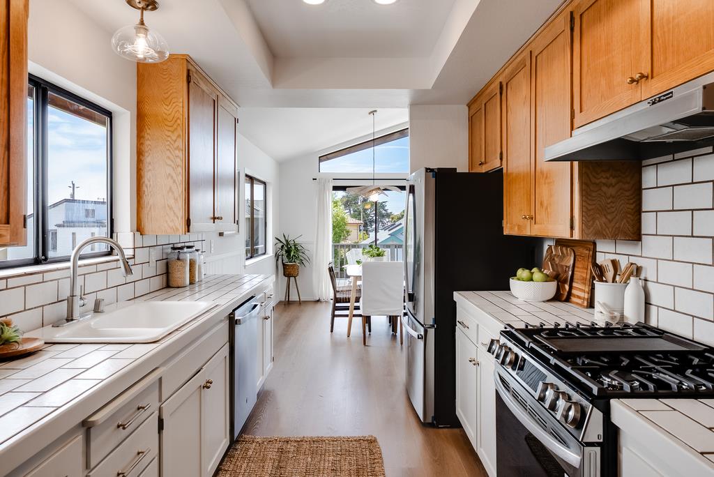 Detail Gallery Image 23 of 48 For 524 Middlefield Dr, Aptos,  CA 95003 - 3 Beds | 2 Baths