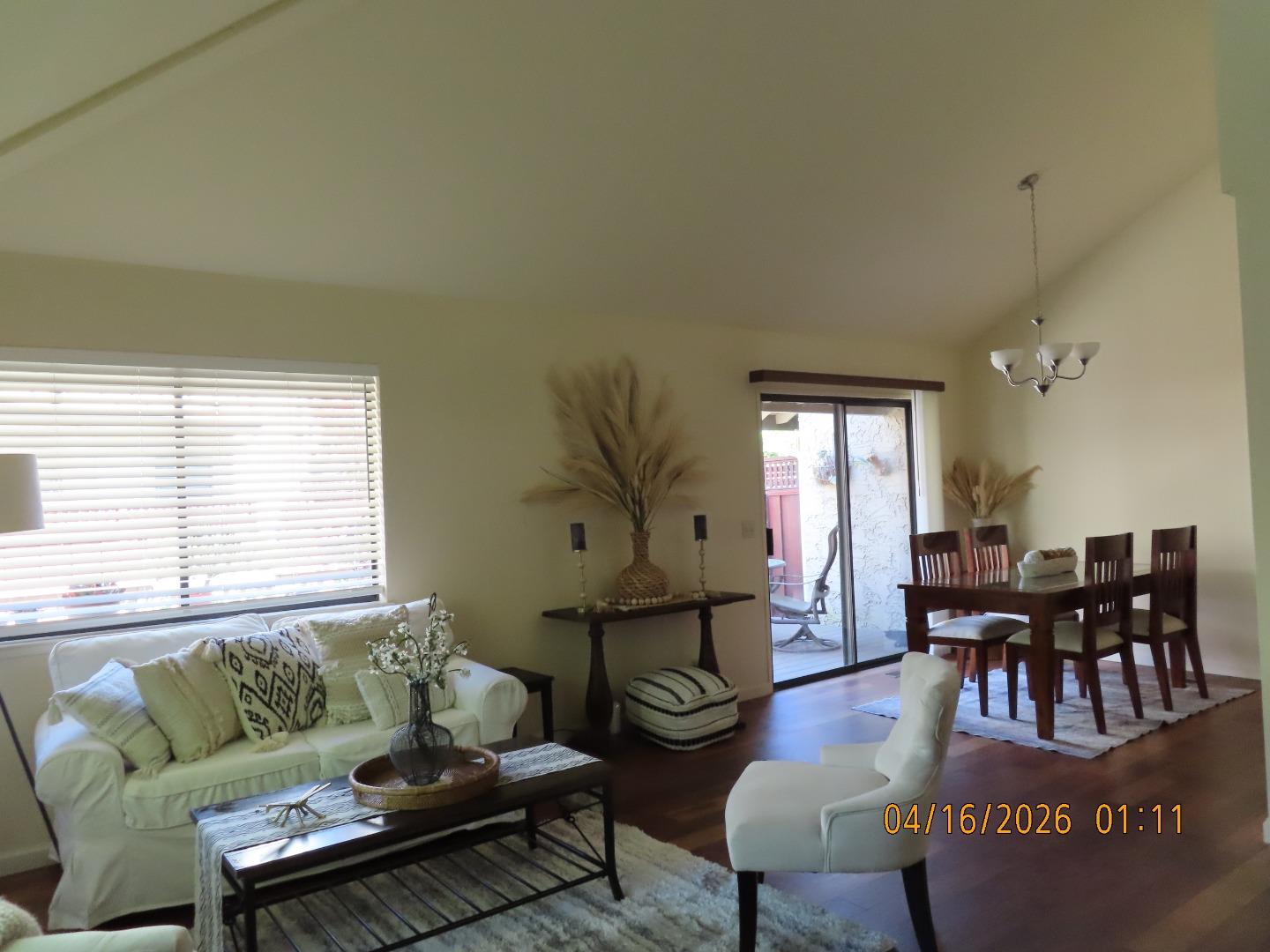 Detail Gallery Image 4 of 38 For 2923 Crocker Ct, Aptos,  CA 95003 - 2 Beds | 2 Baths