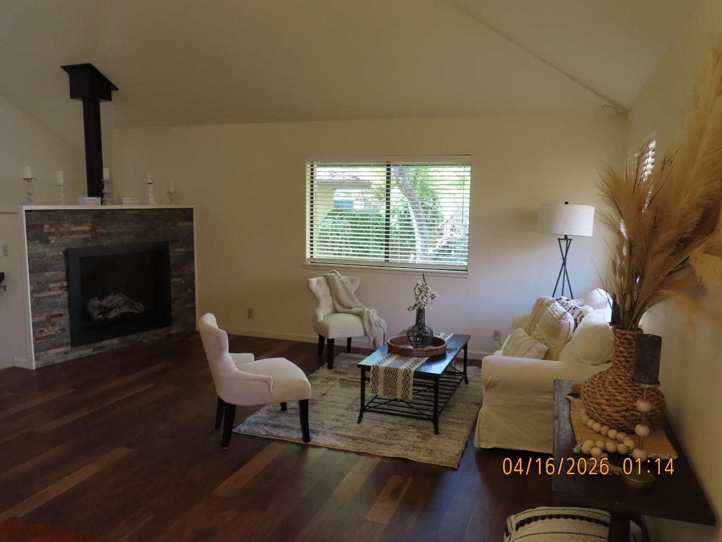Detail Gallery Image 6 of 38 For 2923 Crocker Ct, Aptos,  CA 95003 - 2 Beds | 2 Baths