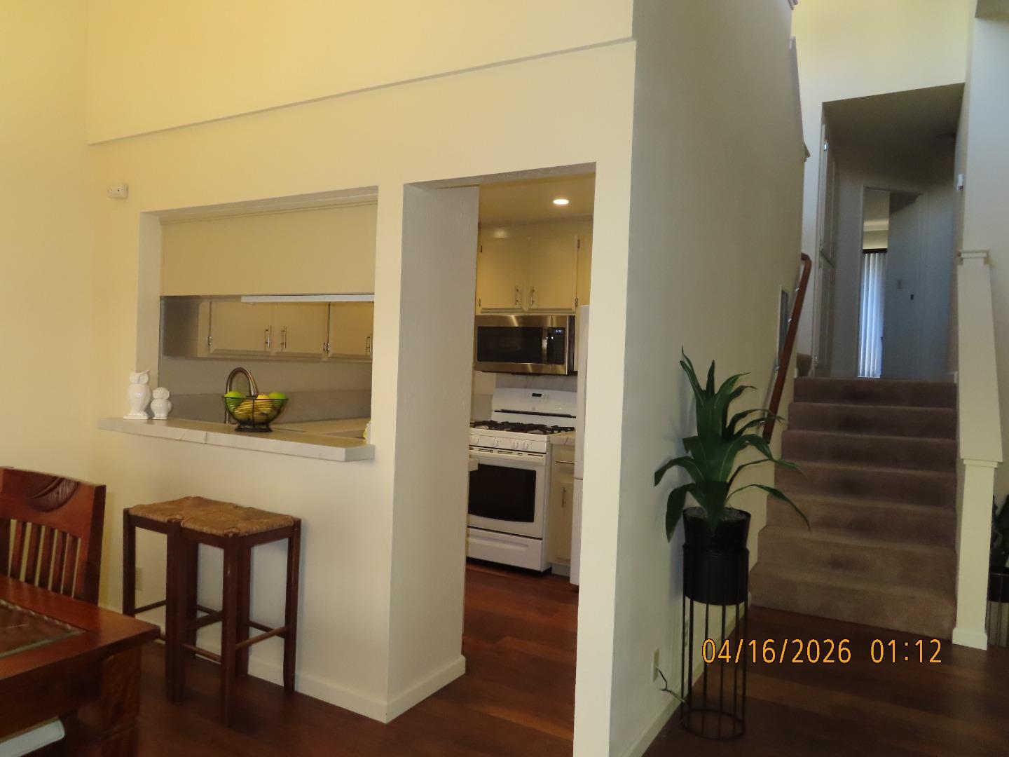 Detail Gallery Image 8 of 38 For 2923 Crocker Ct, Aptos,  CA 95003 - 2 Beds | 2 Baths