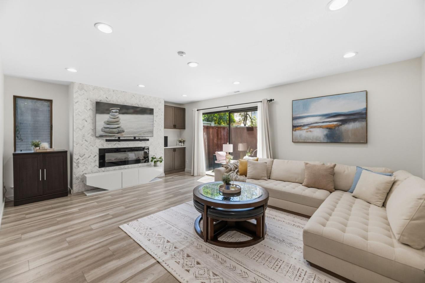 Detail Gallery Image 15 of 36 For 6136 Joaquin Murieta Ave a,  Newark,  CA 94560 - 3 Beds | 2/1 Baths