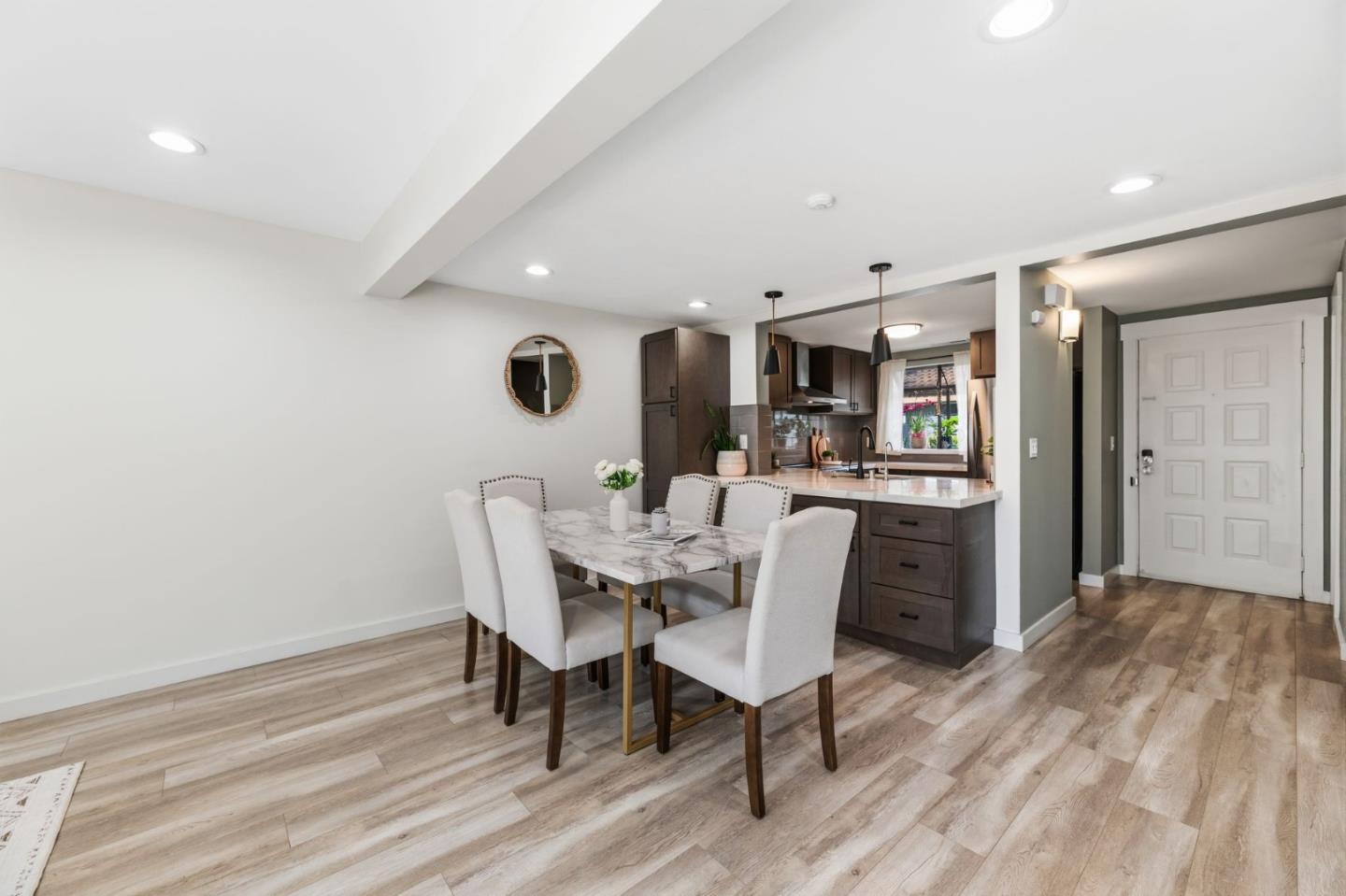 Detail Gallery Image 19 of 36 For 6136 Joaquin Murieta Ave a,  Newark,  CA 94560 - 3 Beds | 2/1 Baths