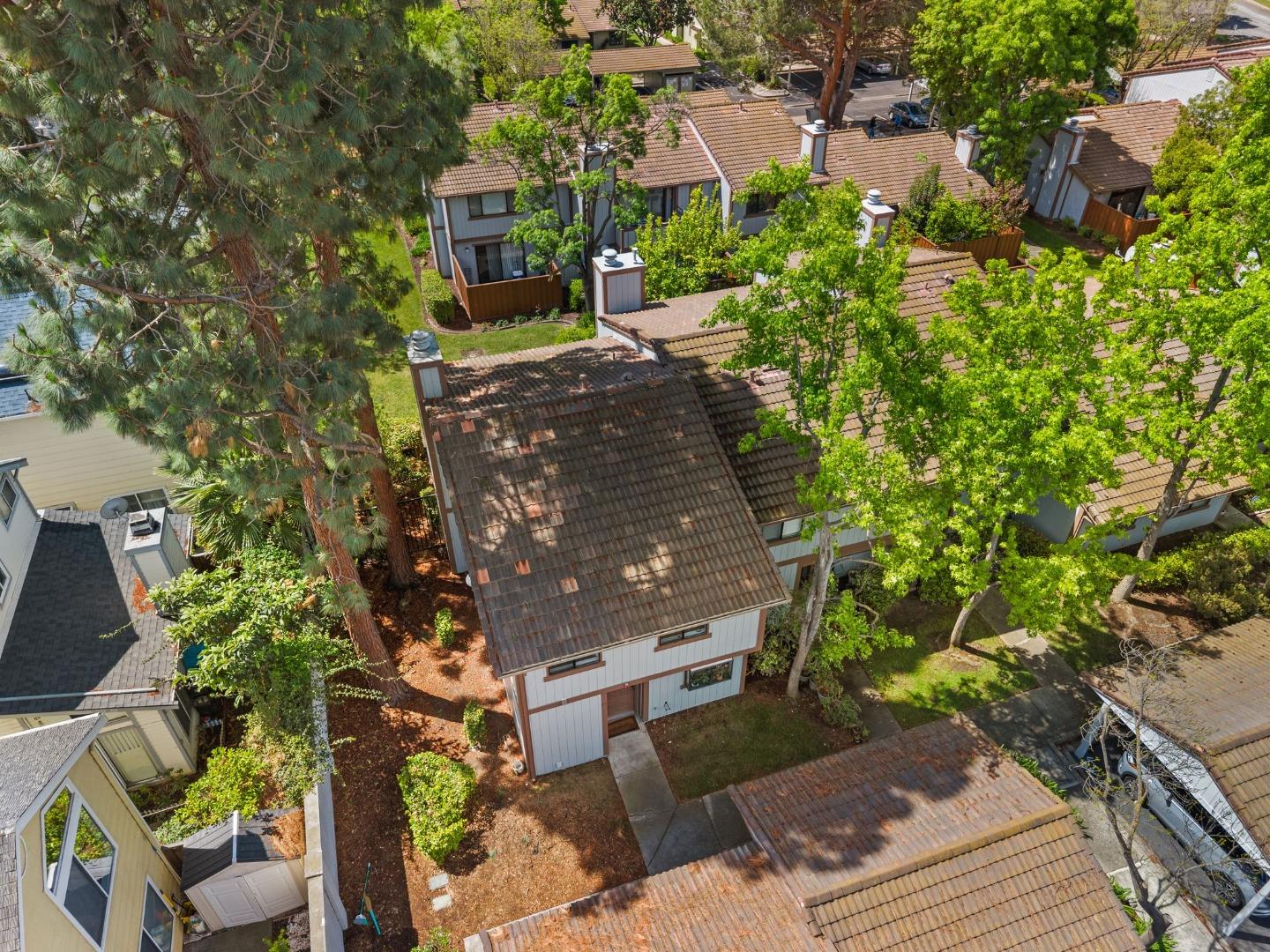 Detail Gallery Image 3 of 36 For 6136 Joaquin Murieta Ave a,  Newark,  CA 94560 - 3 Beds | 2/1 Baths