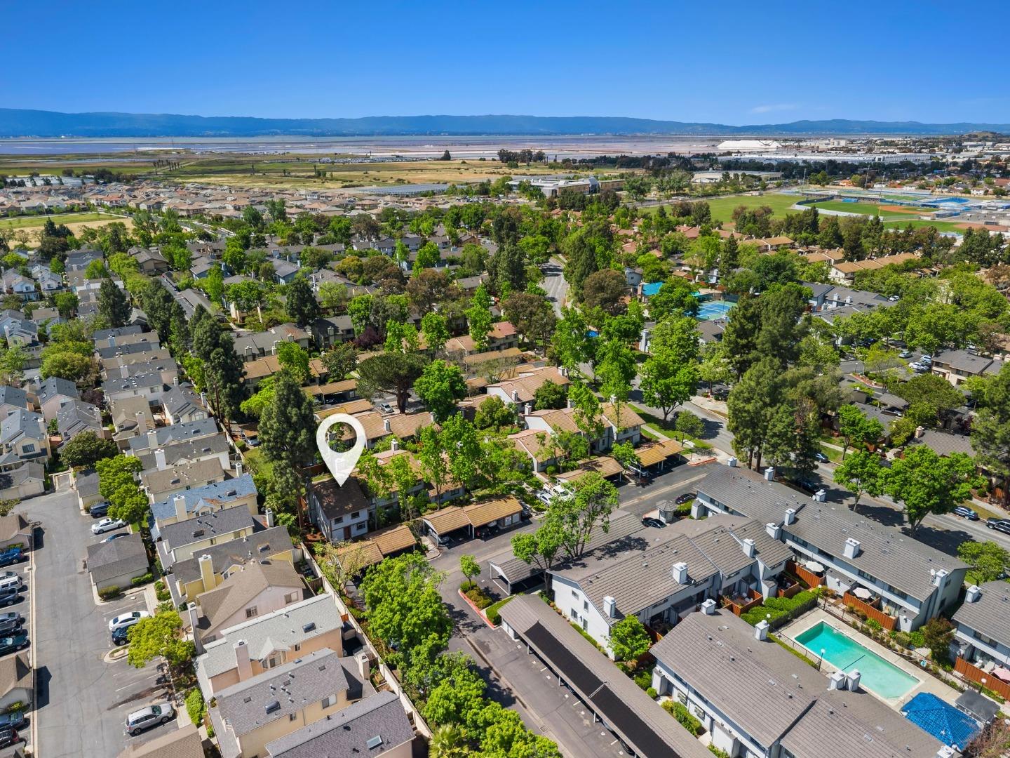 Detail Gallery Image 8 of 36 For 6136 Joaquin Murieta Ave a,  Newark,  CA 94560 - 3 Beds | 2/1 Baths