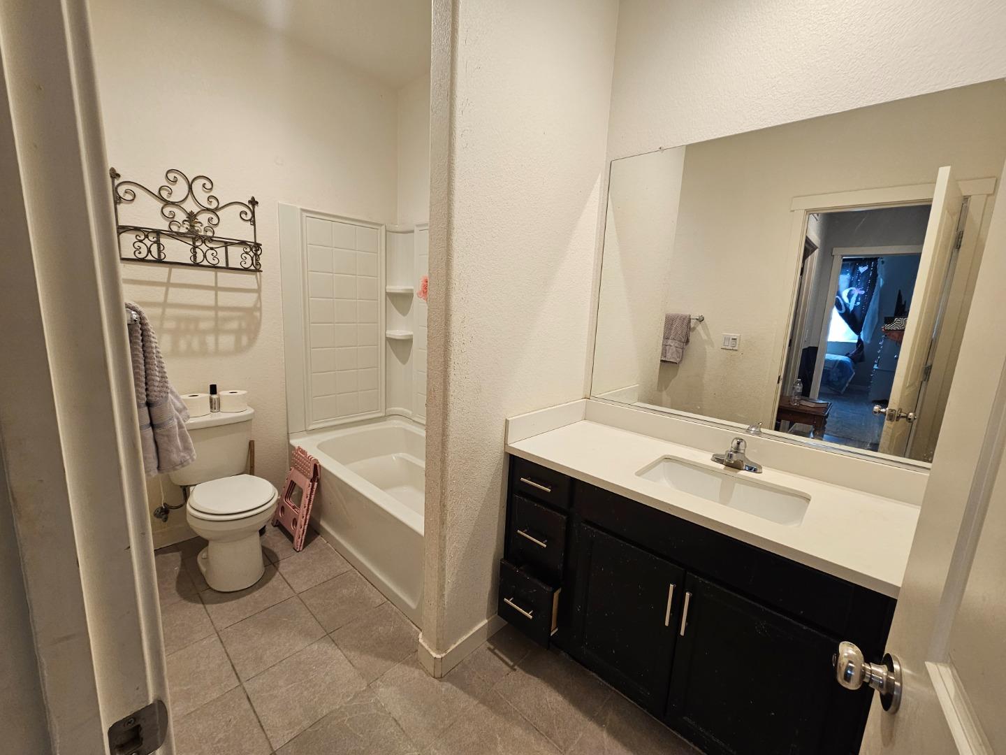 Detail Gallery Image 8 of 8 For 184 Raccoon Hollow Loop, Copperopolis,  CA 95228 - 3 Beds | 2 Baths